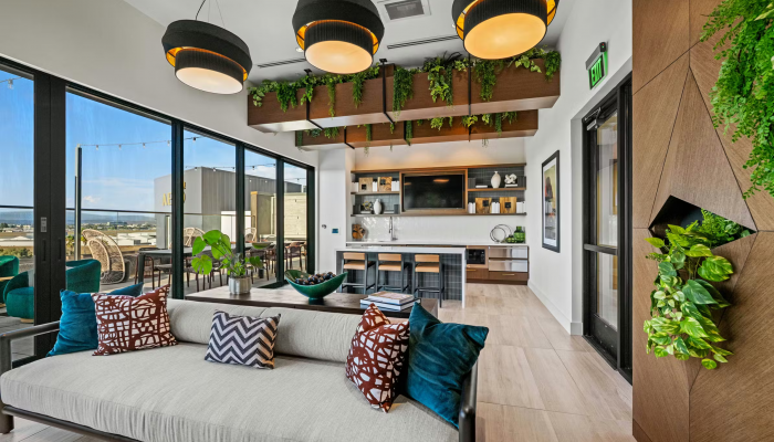 aMTElmGNHVfTPLDY_aero_amenity_clubroom_9794